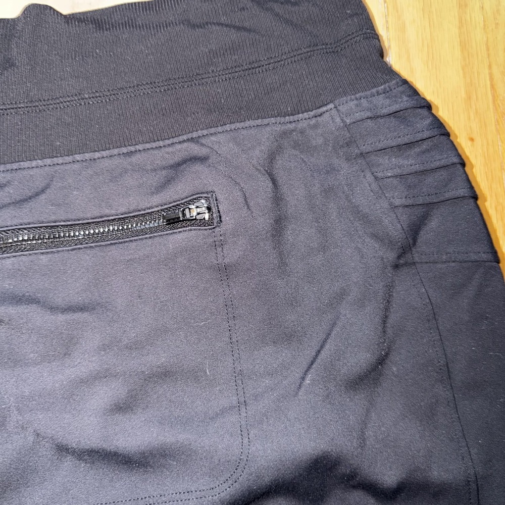 Athleta Venice Moto Jogger Pants Womens 2X Black Zip Pockets Travel Gym Yoga - Picture 4 of 15